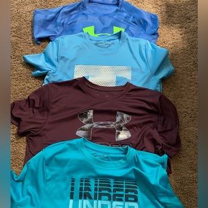 Lot-4 dri fit Under Armour tees Youth Large